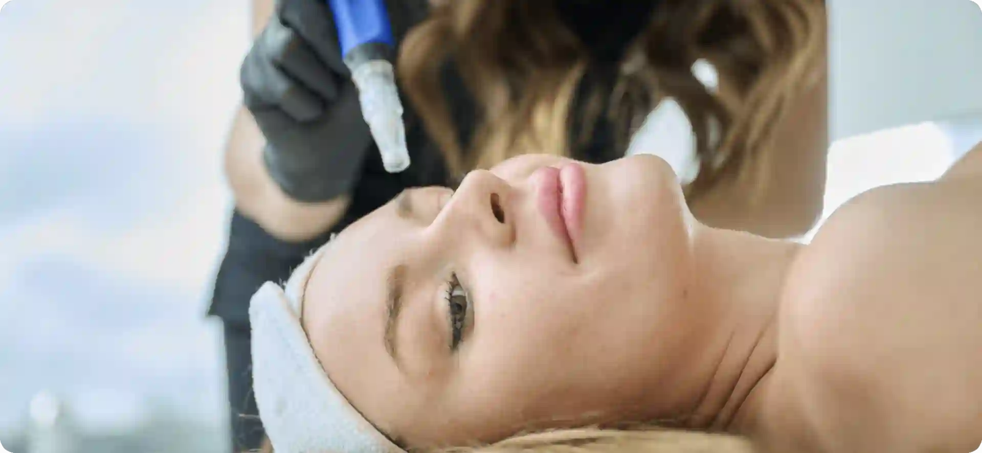 How Do Microneedles Trigger New Collagen and Elastin in Loose Skin Chipping Norton?